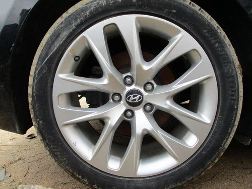 2013-2016 Hyundai Genesis Wheel/Rim  18x18 OEM hyundai